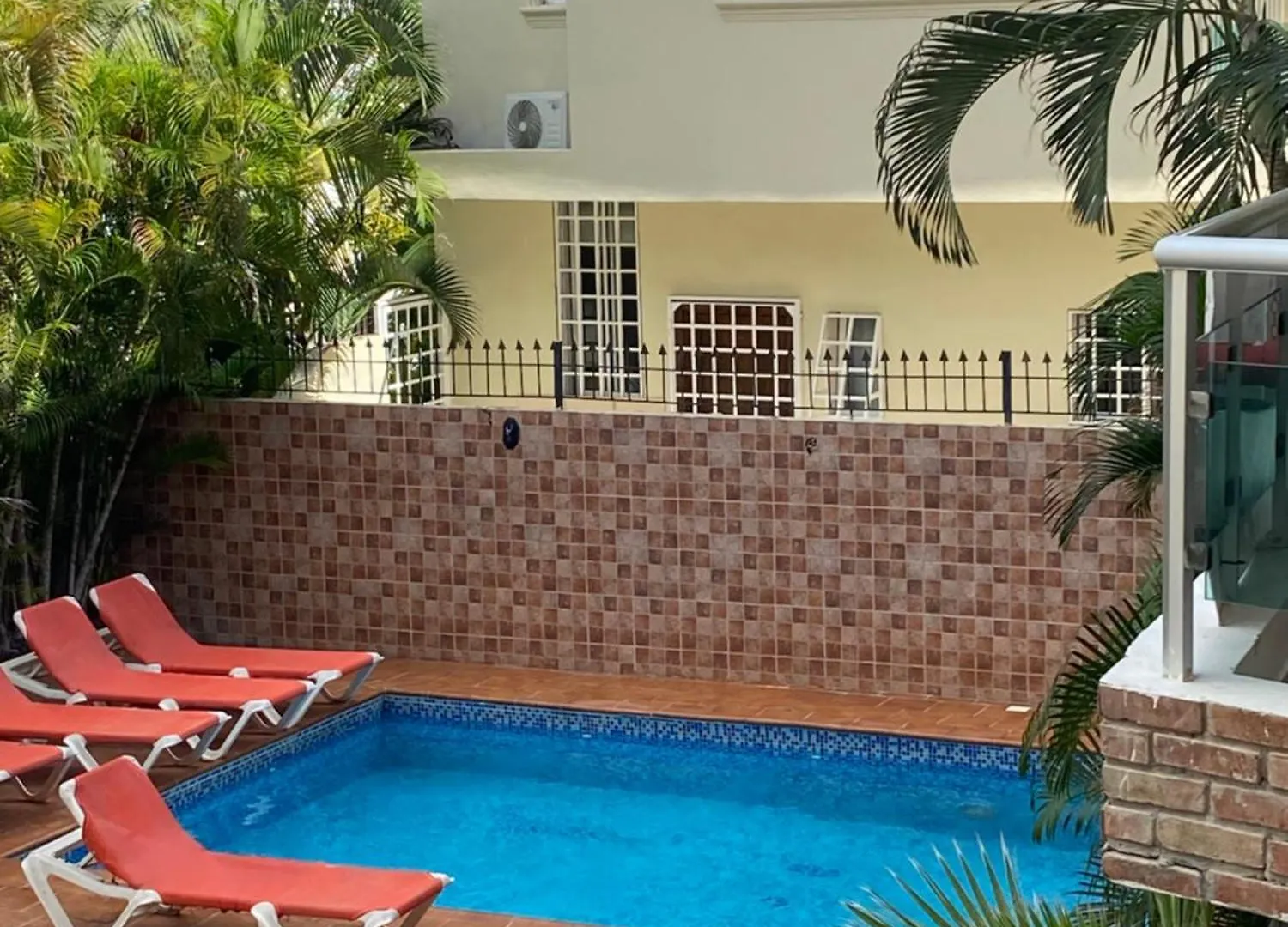 Hotel Las Rosas De Punta Cana 0*,