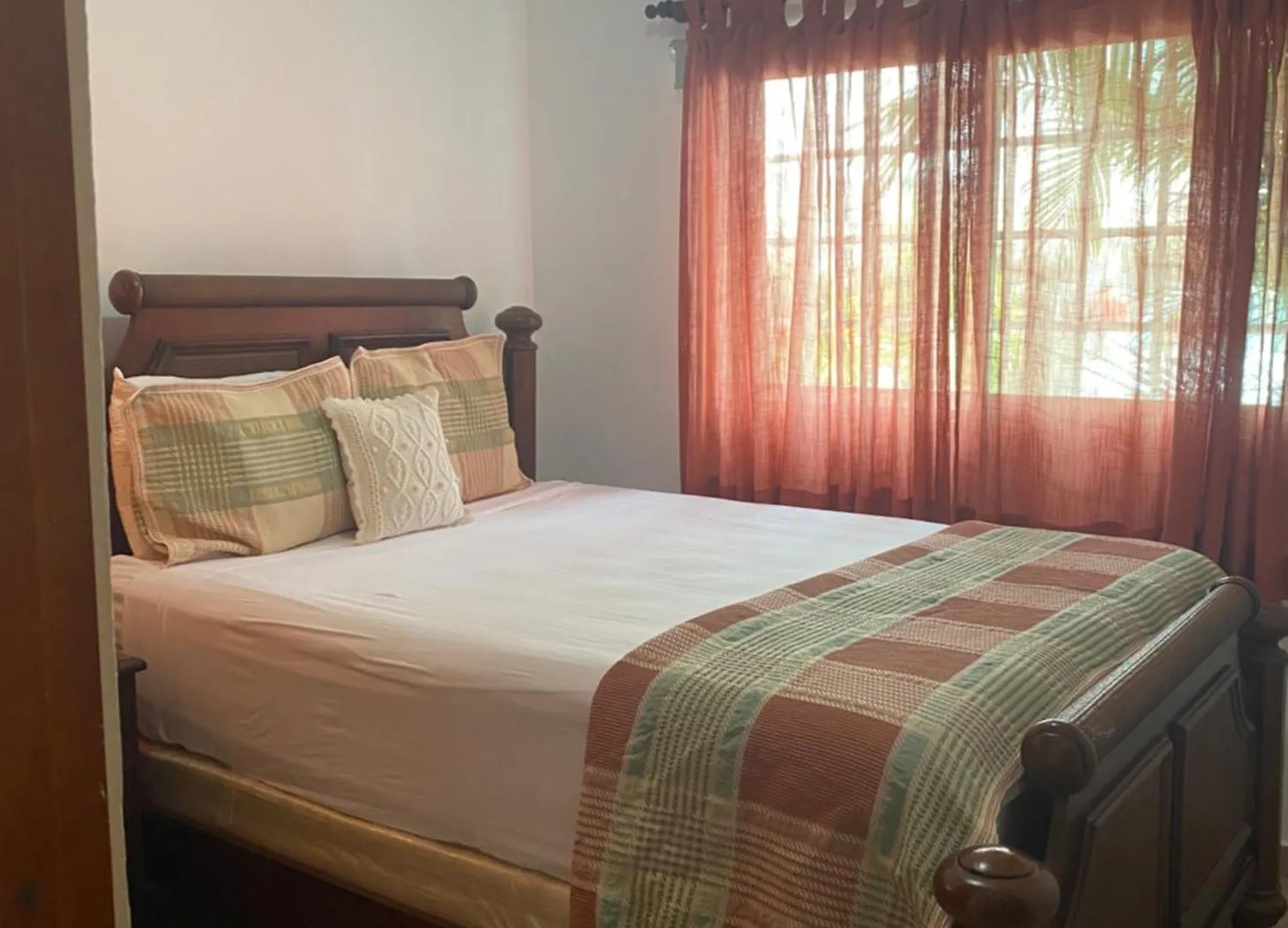 Hotel Las Rosas De Punta Cana Homestay