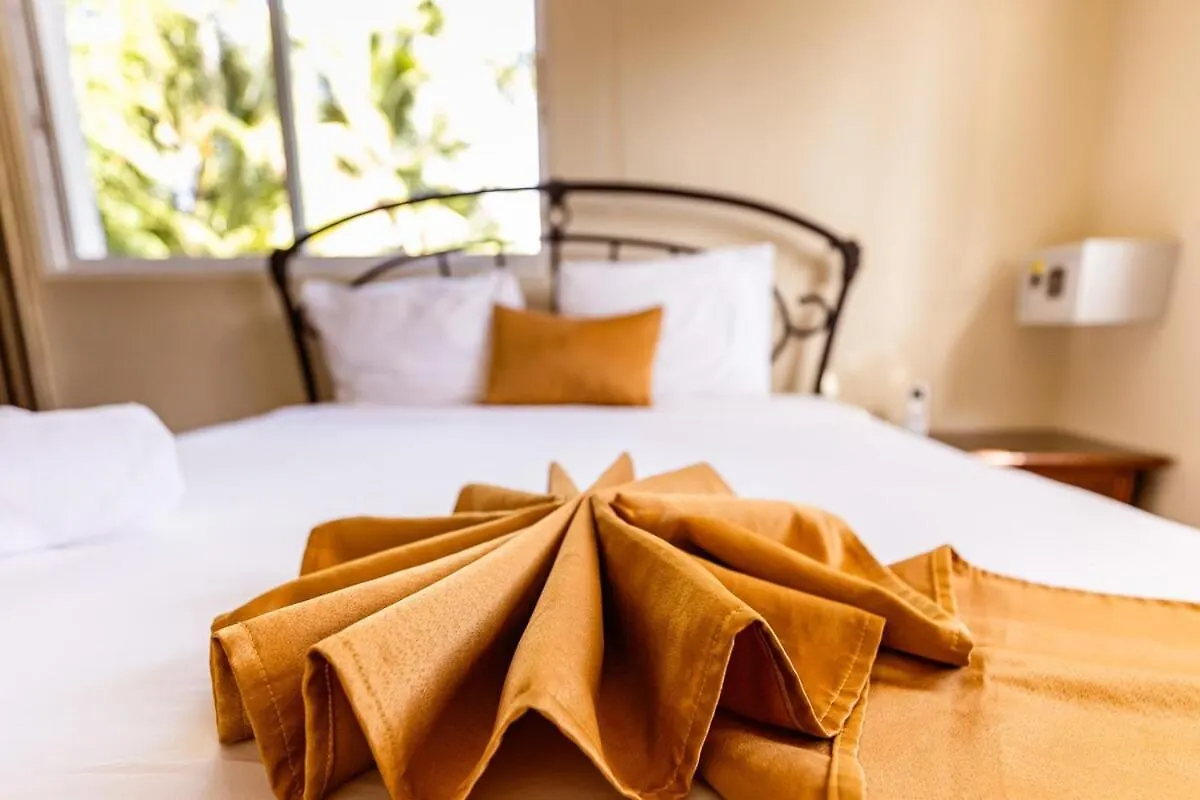 Hotel Las Rosas De Punta Cana Homestay