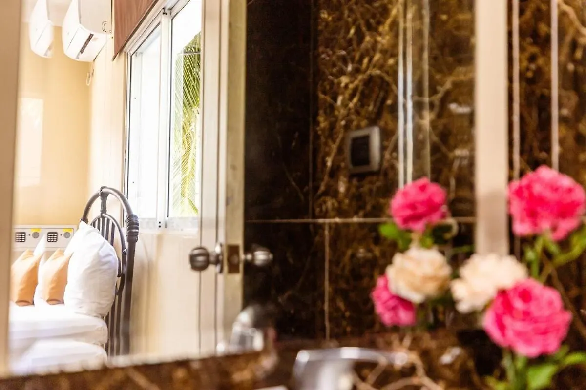 Homestay Hotel Las Rosas De Punta Cana