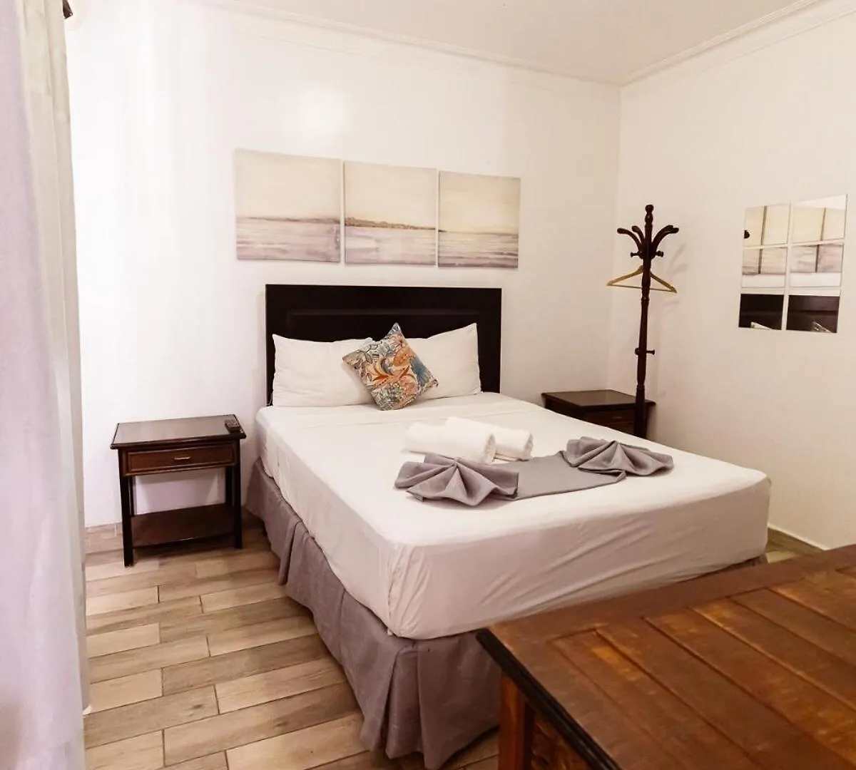 Homestay Hotel Las Rosas De Punta Cana