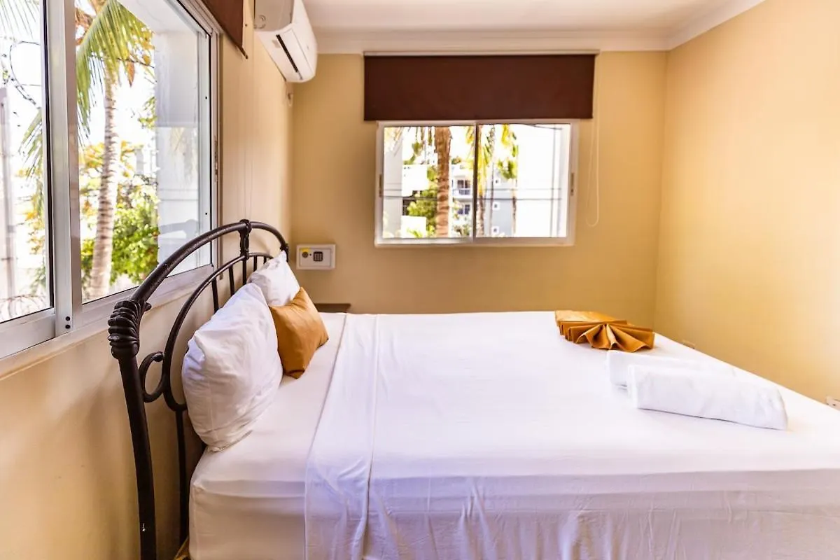 Hotel Las Rosas De Punta Cana 0*,  Dominican Republic