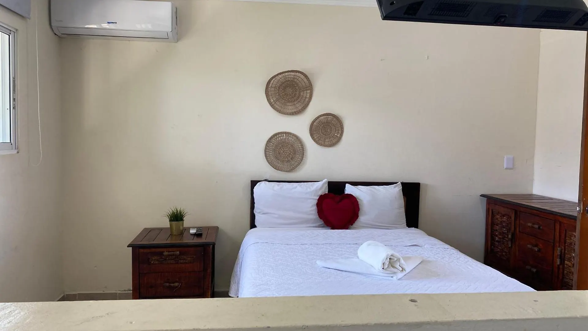 Hotel Las Rosas De Punta Cana 0*,